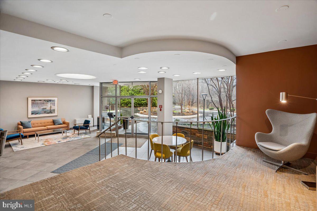 KENWOOD - Residential