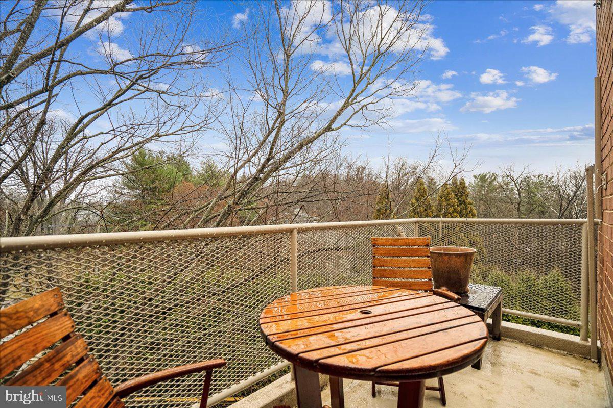 KENWOOD - Residential