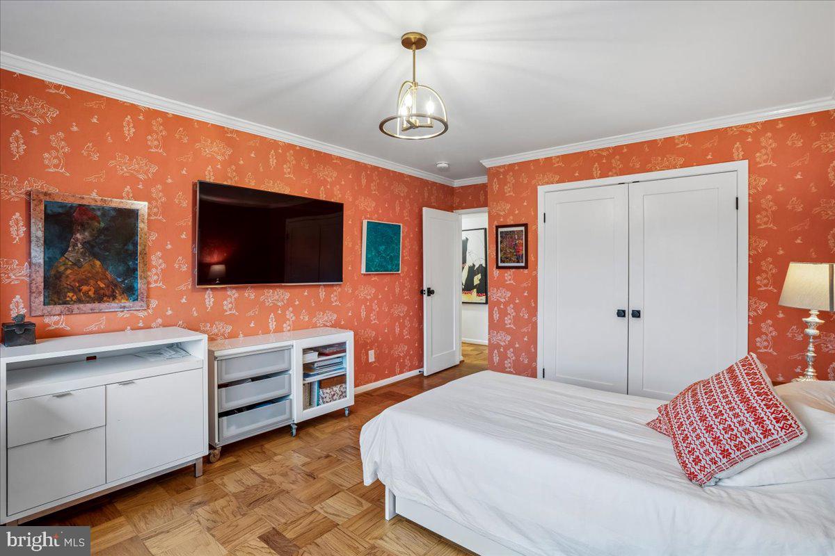 KENWOOD - Residential