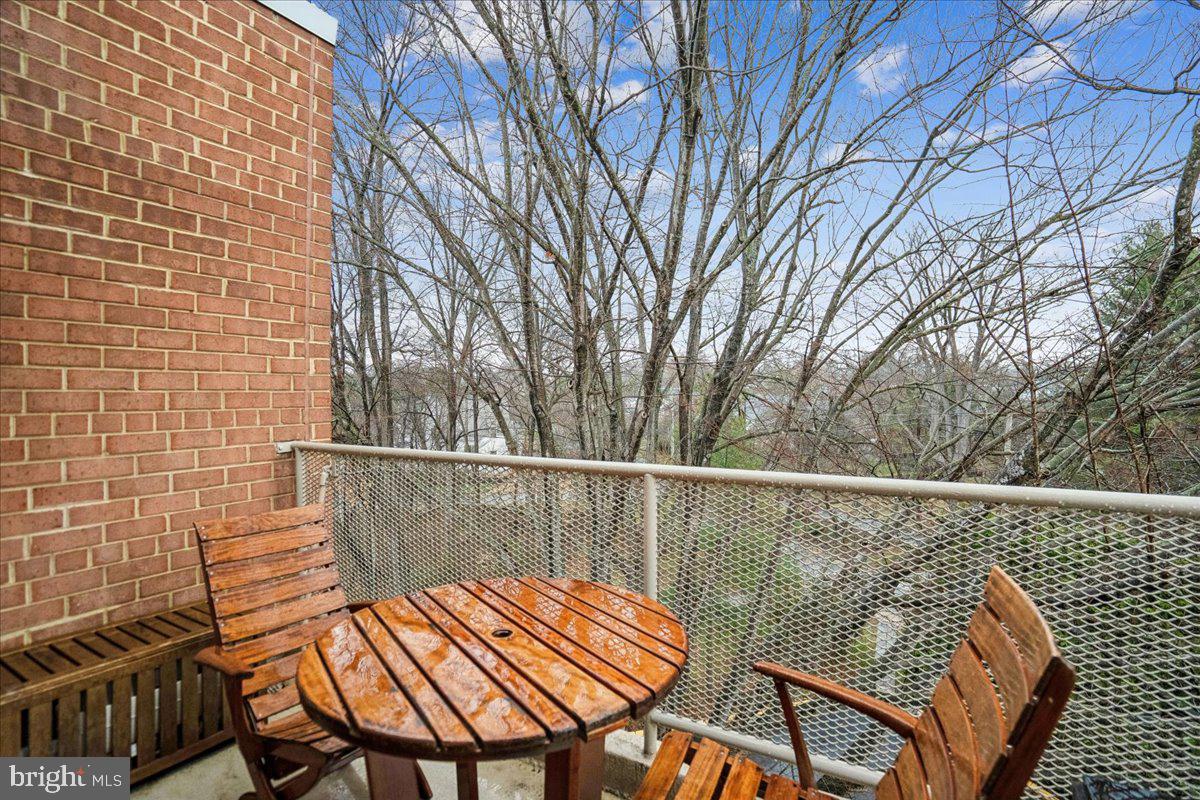 KENWOOD - Residential