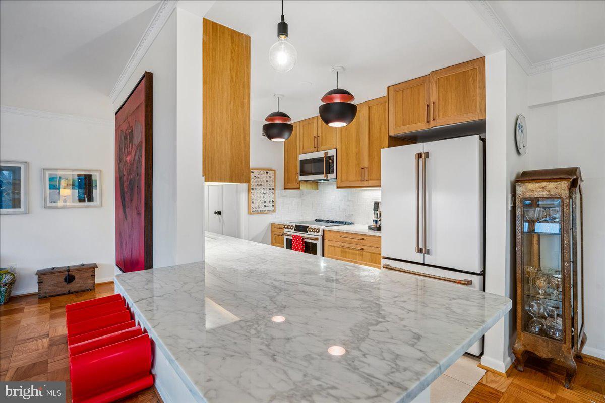 KENWOOD - Residential