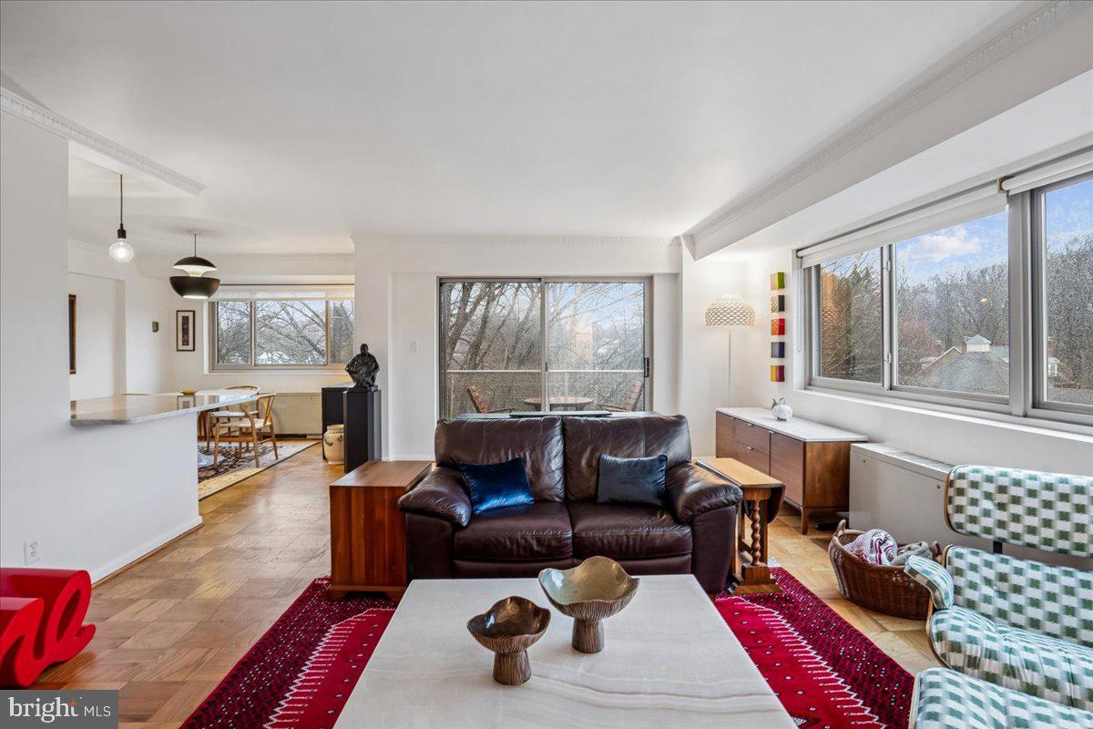 KENWOOD - Residential