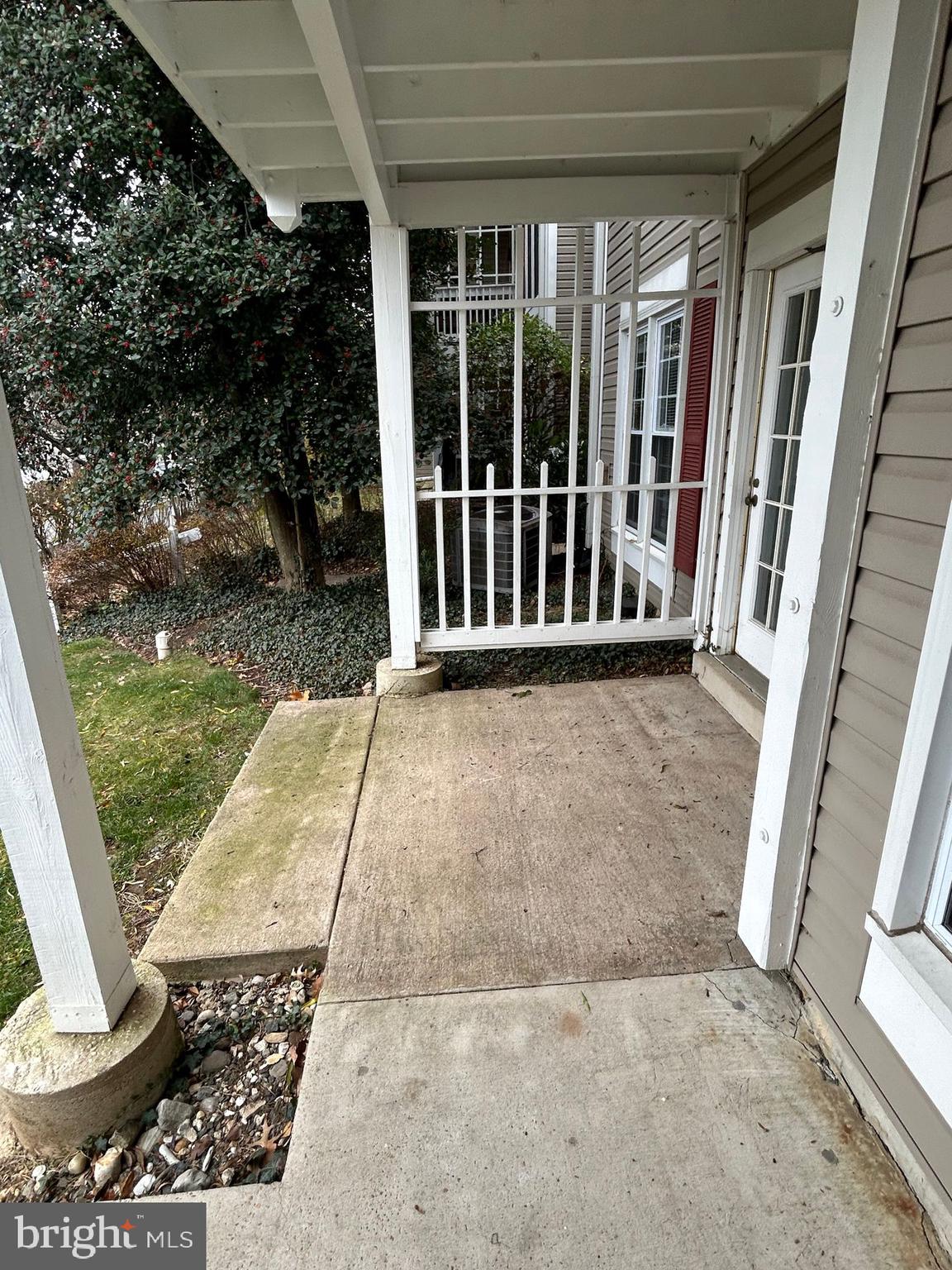 2919 S F S WOODSTOCK ST 6 F 6