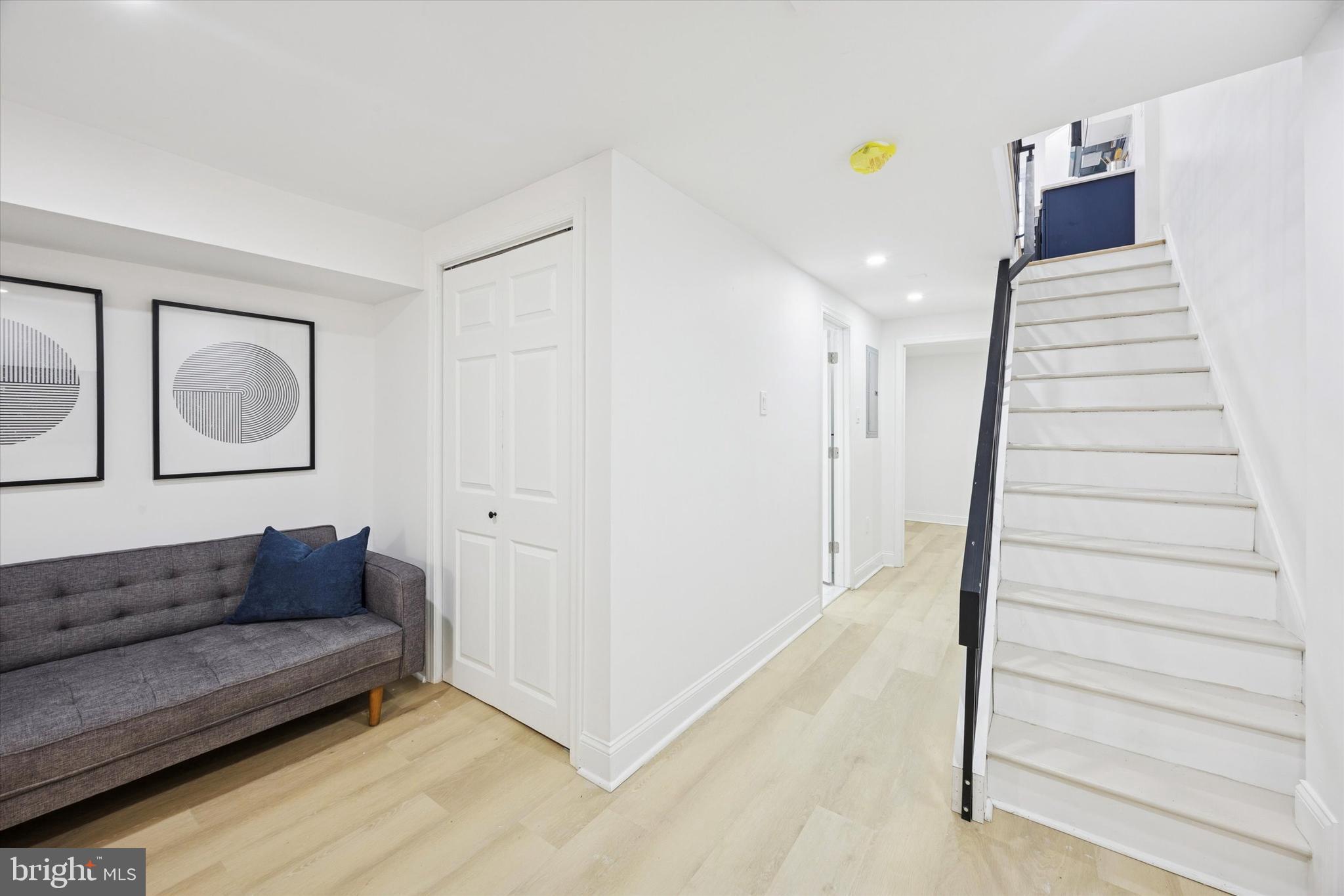 POINT BREEZE - Residential