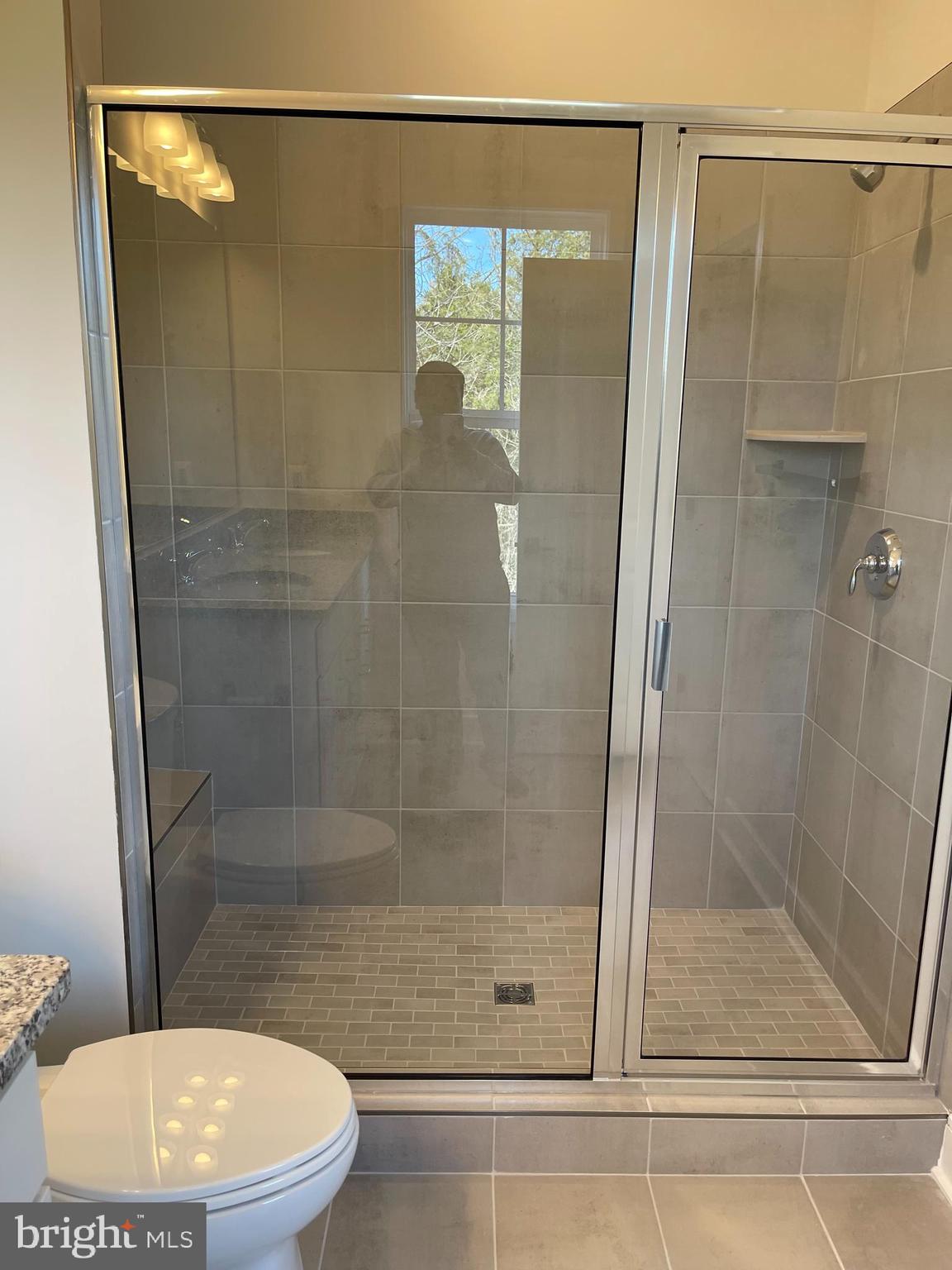 LAKE FREDERICK - Residential Lease