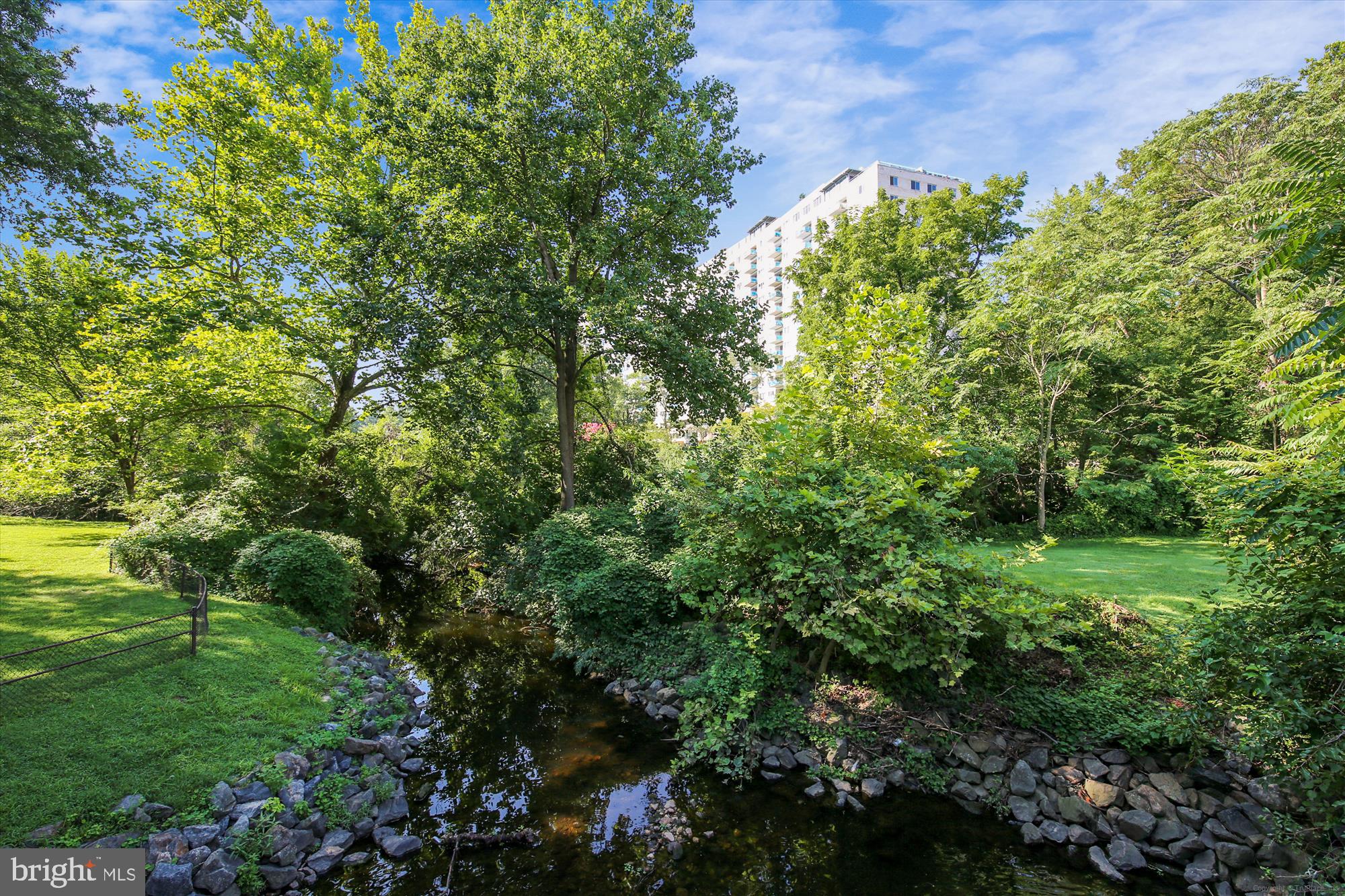 GROSVENOR PARK - Residential Lease