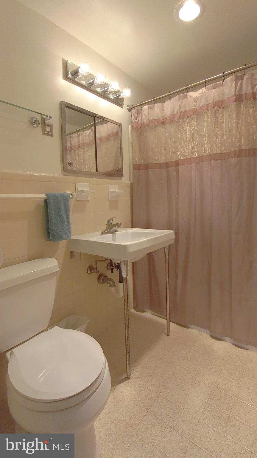 GROSVENOR PARK - Residential Lease