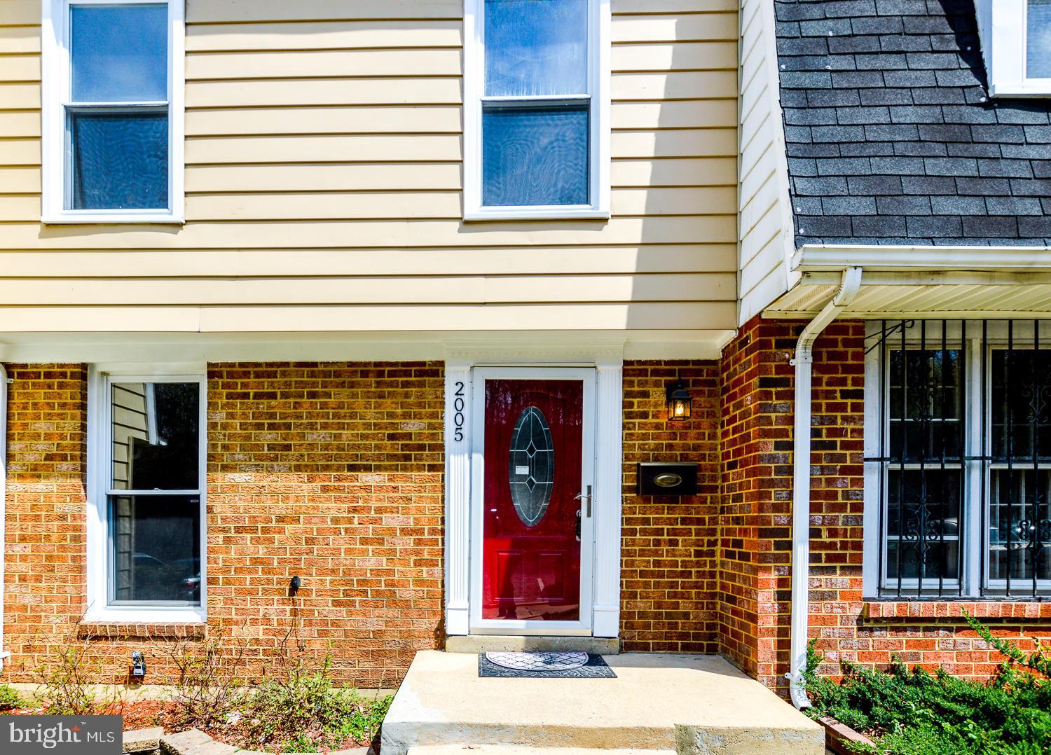 BRIAR VILLAGE - Residential