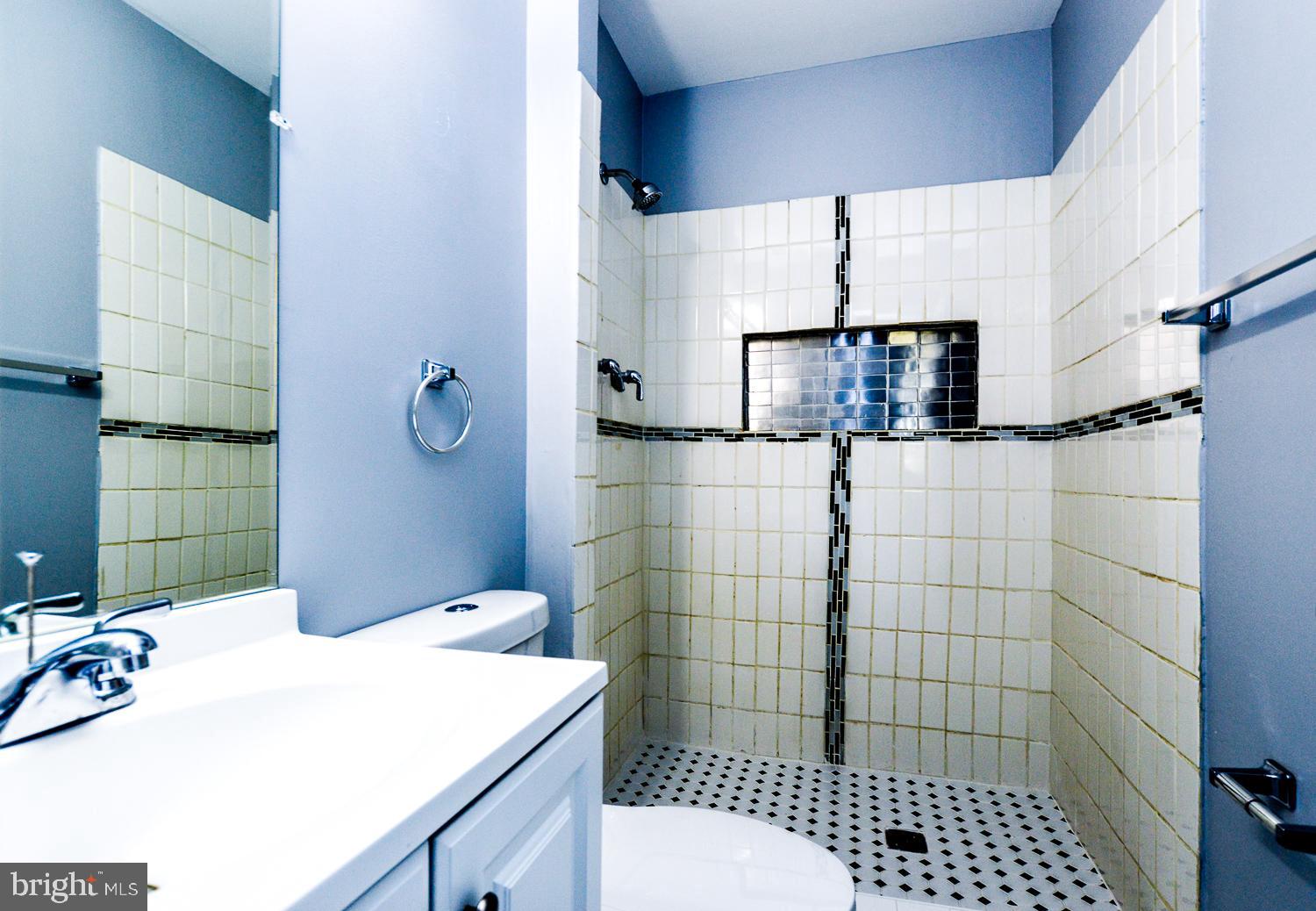 BRIAR VILLAGE - Residential