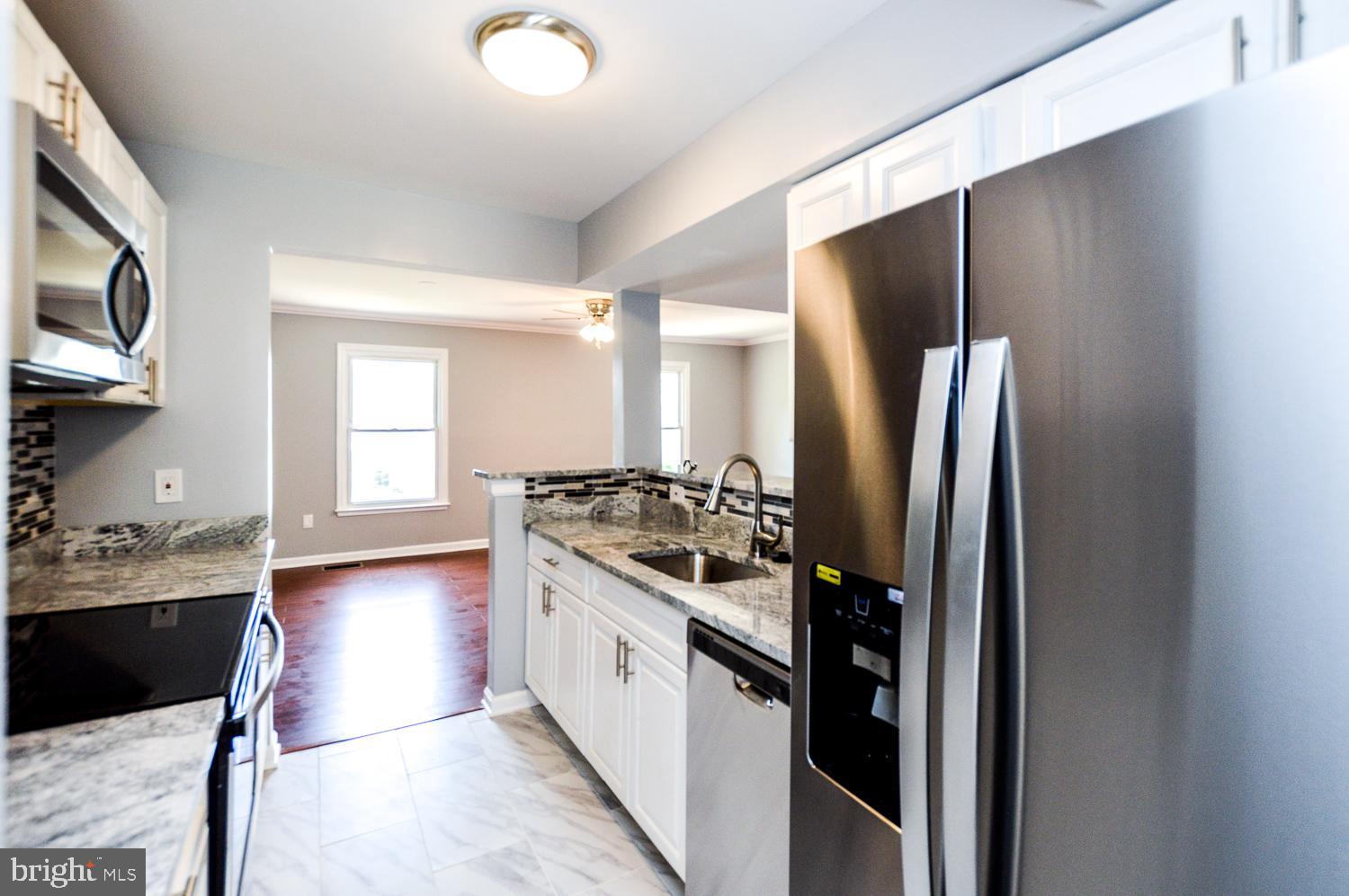 BRIAR VILLAGE - Residential