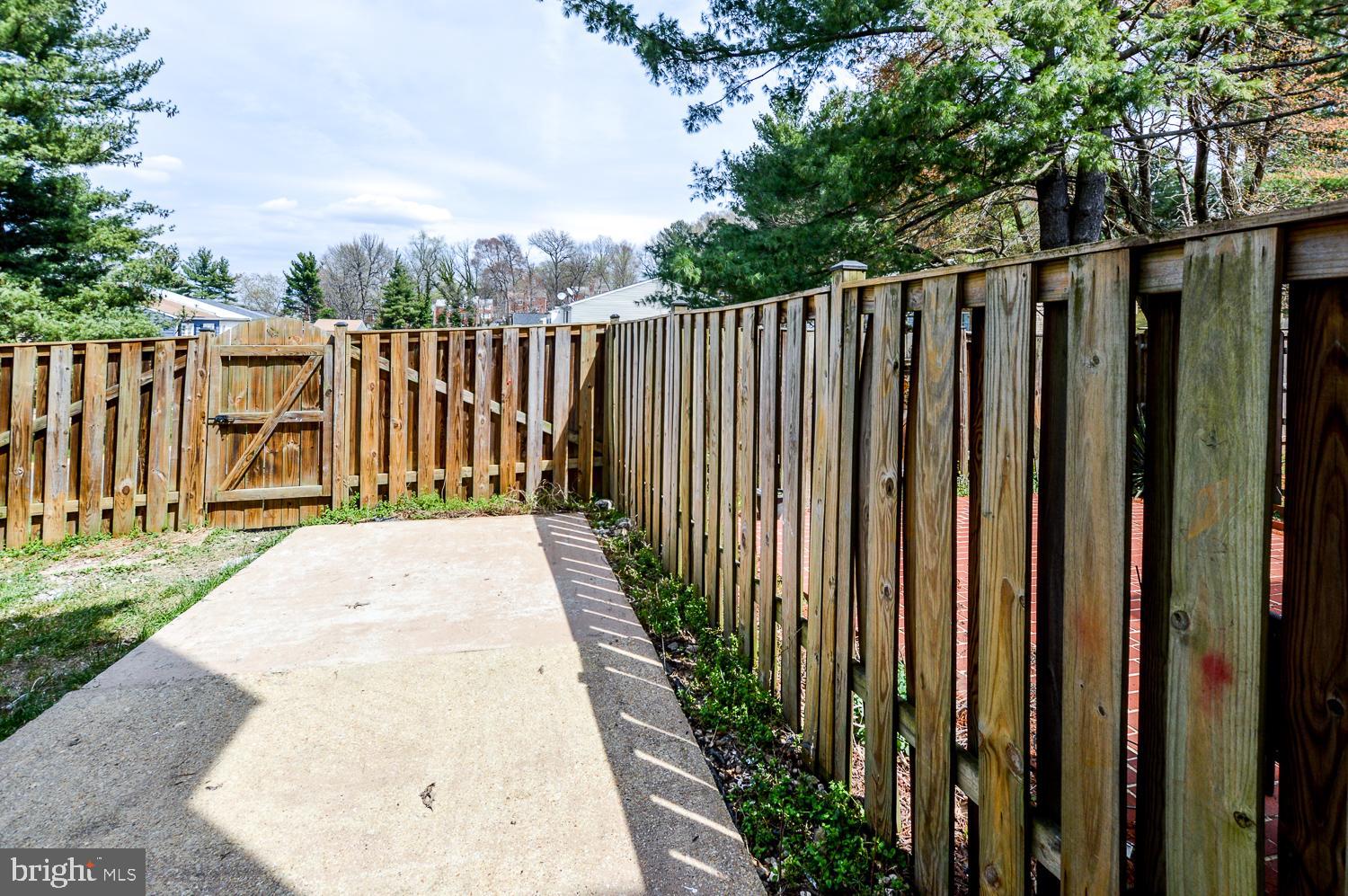 BRIAR VILLAGE - Residential