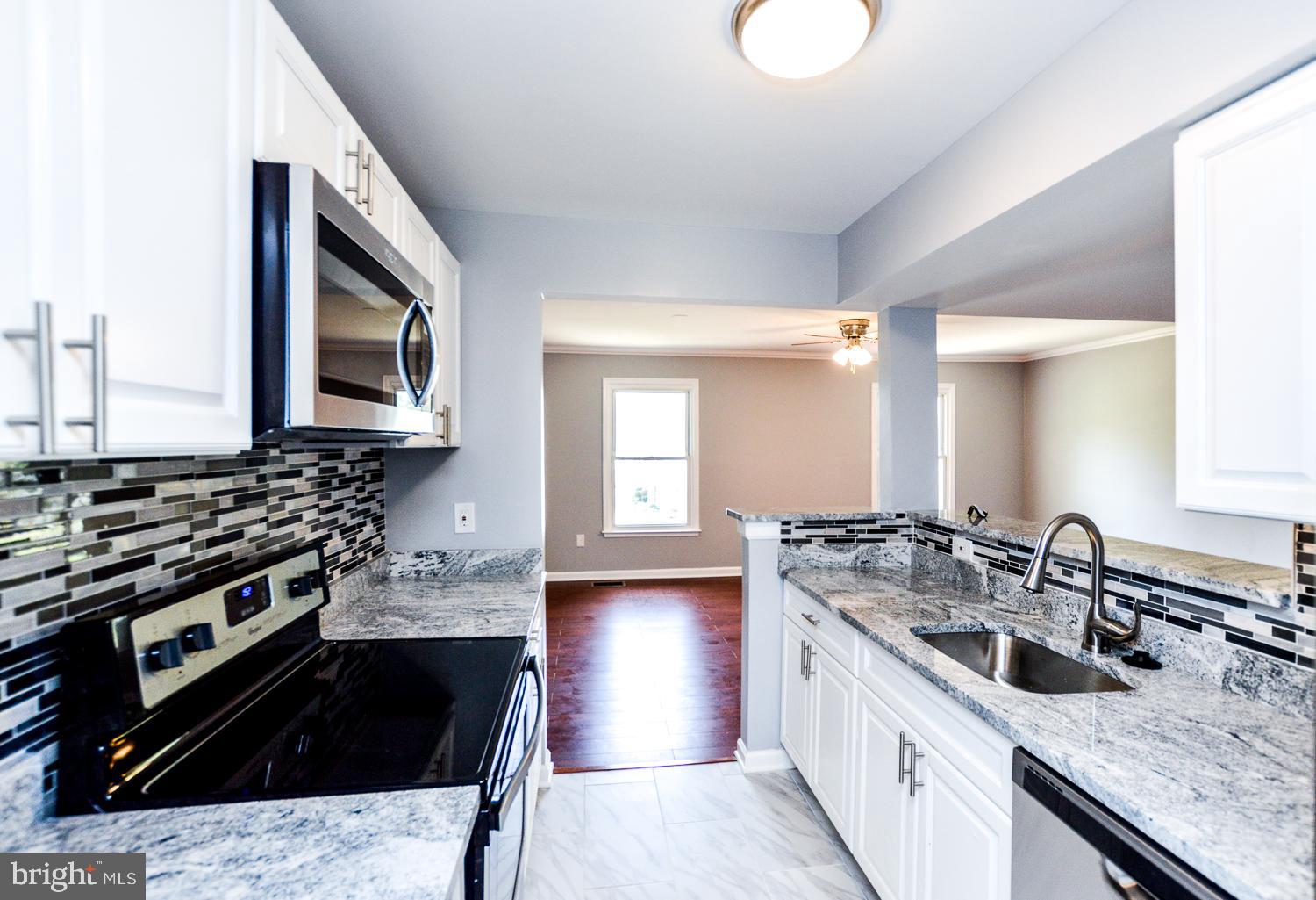 BRIAR VILLAGE - Residential