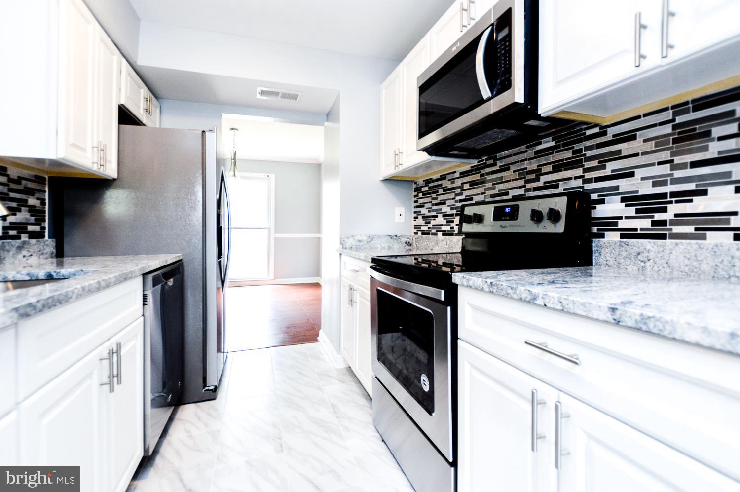 BRIAR VILLAGE - Residential