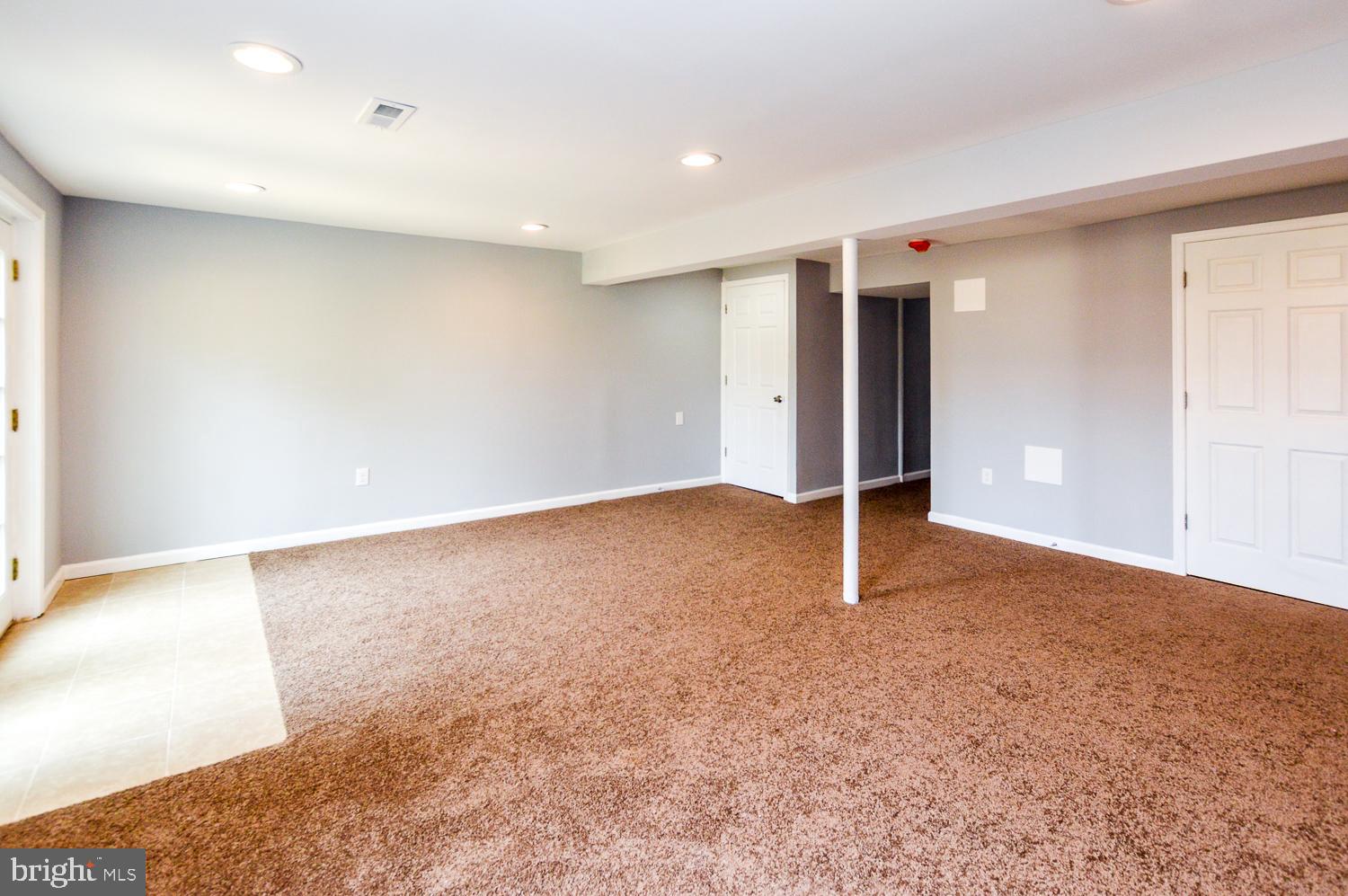 BRIAR VILLAGE - Residential