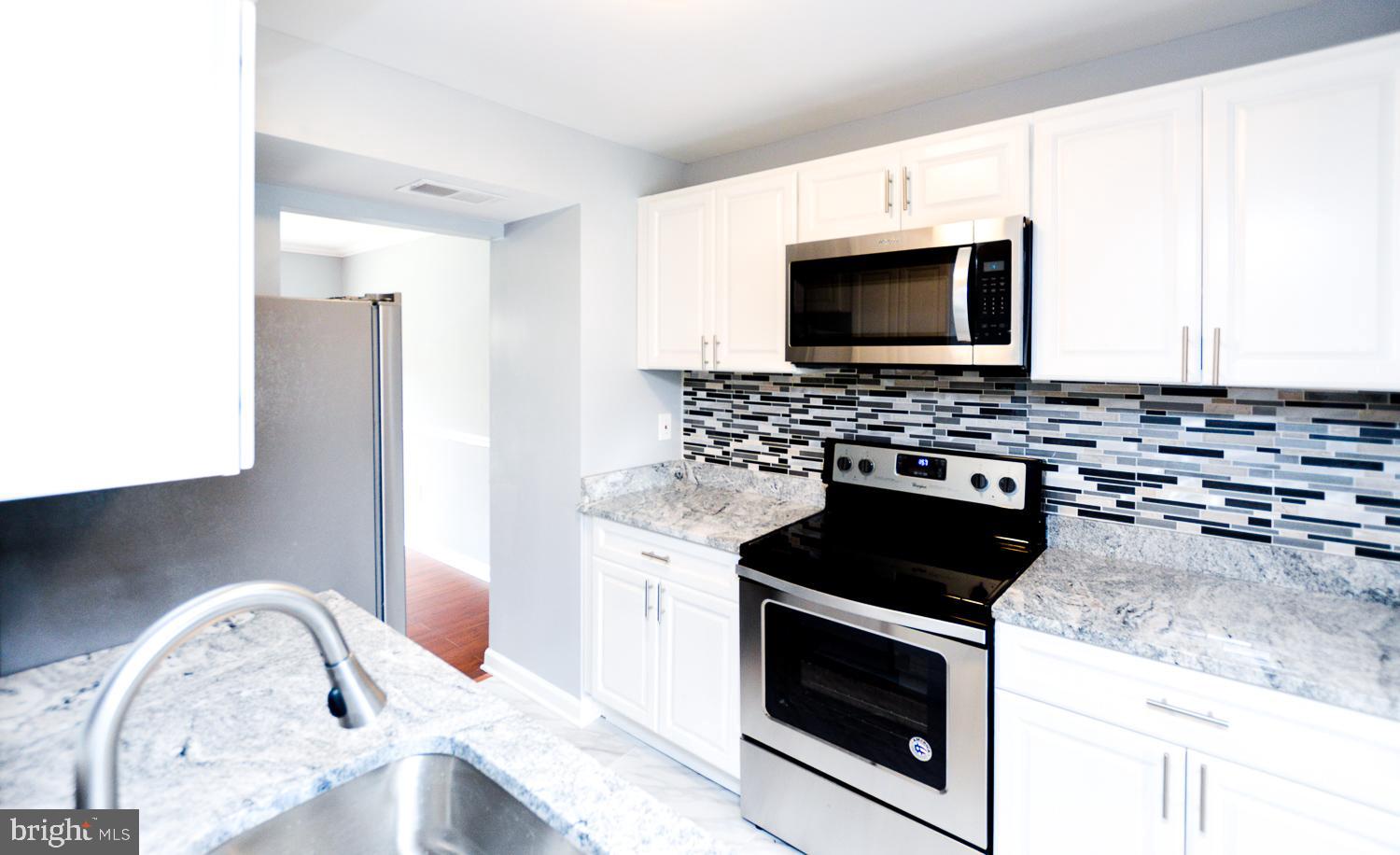 BRIAR VILLAGE - Residential