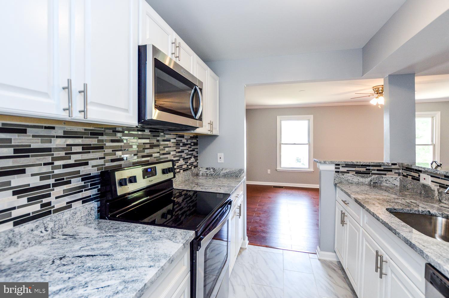 BRIAR VILLAGE - Residential