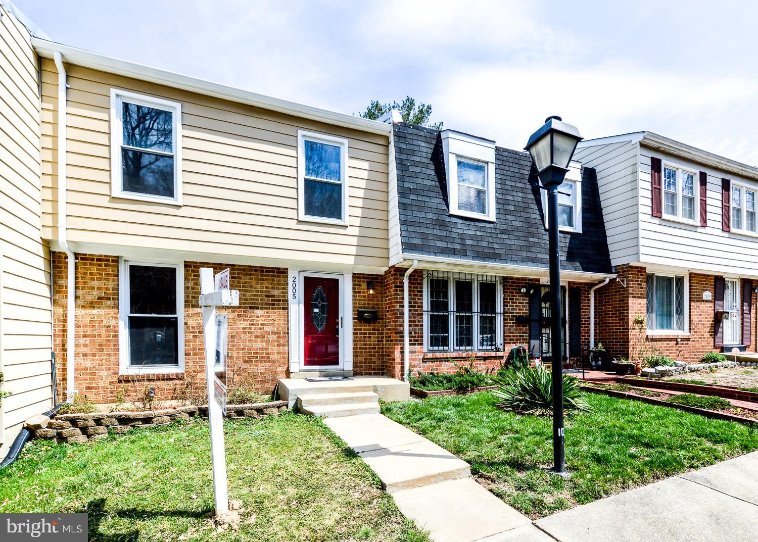 BRIAR VILLAGE - Residential