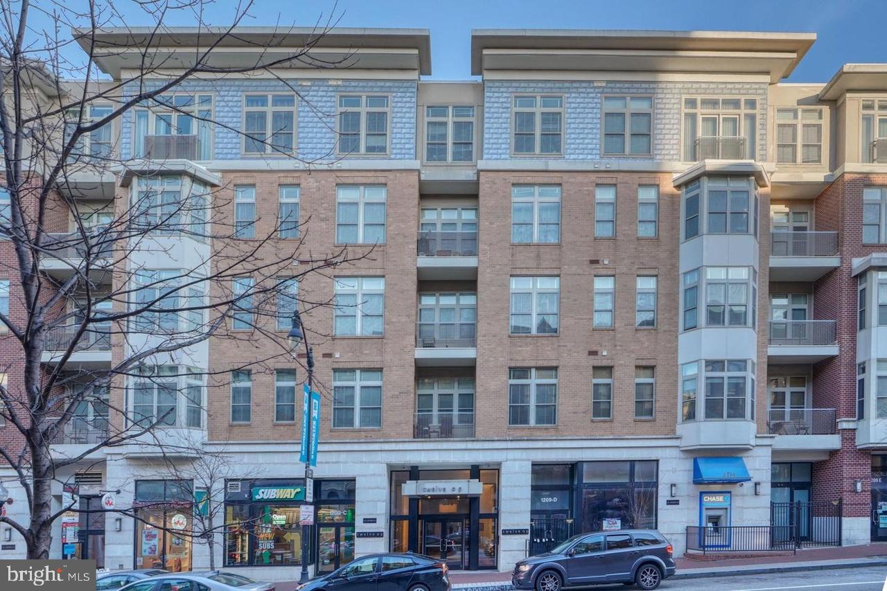 MOUNT VERNON PLACE HISTORIC DISTRICT - Residential Lease