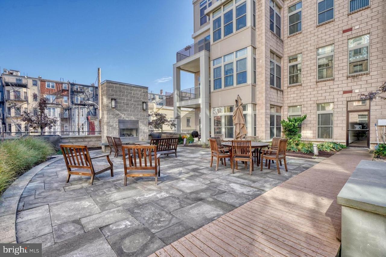 MOUNT VERNON PLACE HISTORIC DISTRICT - Residential Lease