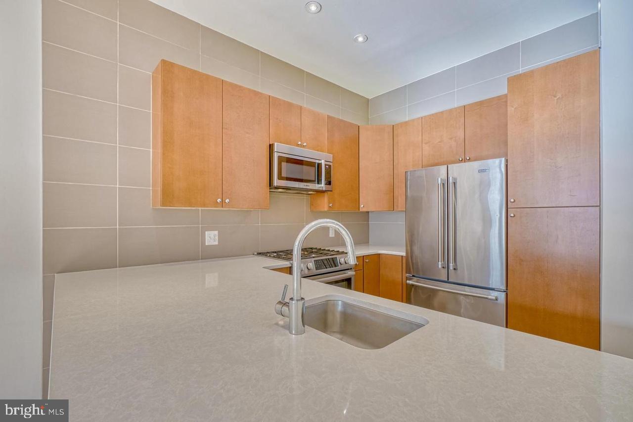 MOUNT VERNON PLACE HISTORIC DISTRICT - Residential Lease