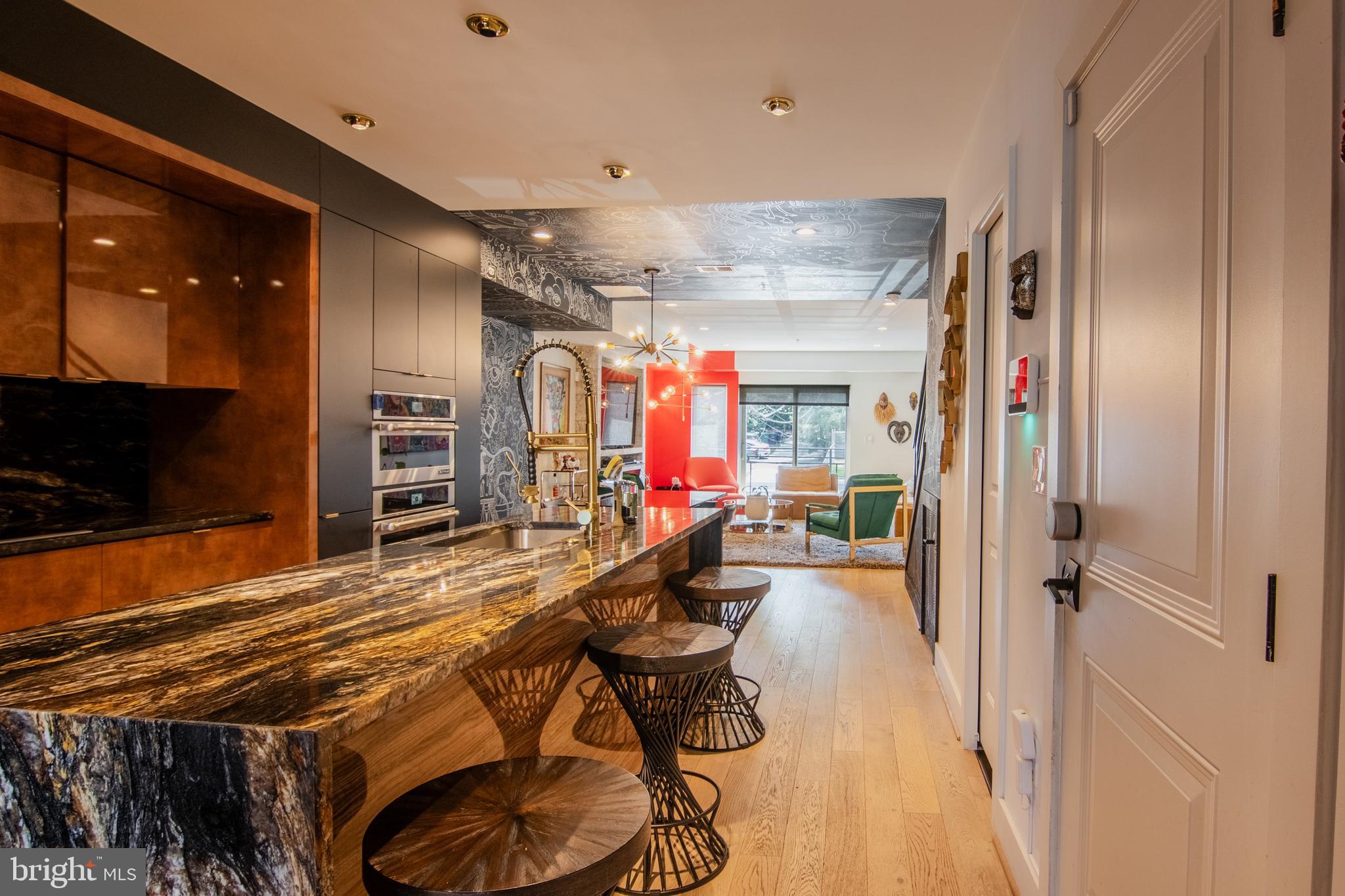 1631 MONTELLO AVENUE NE PH1