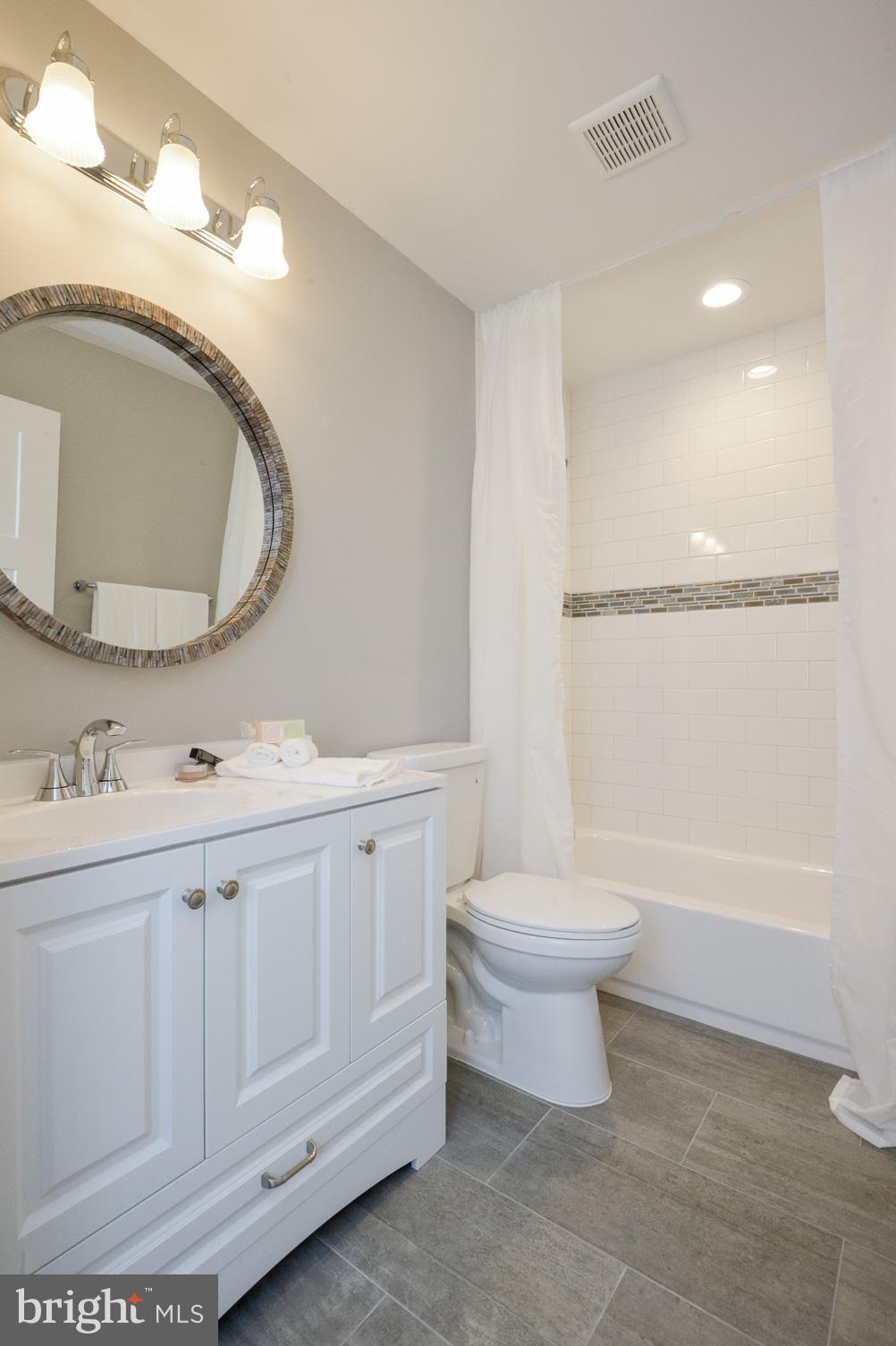 CHELSEA BEACH - Residential Lease