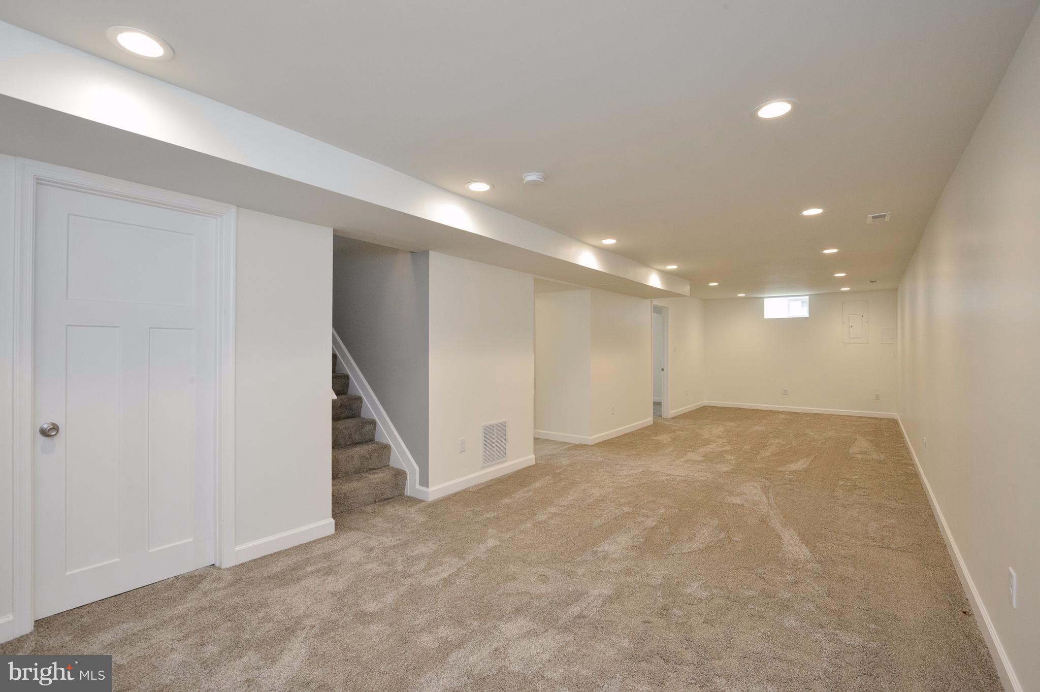 CHELSEA BEACH - Residential Lease