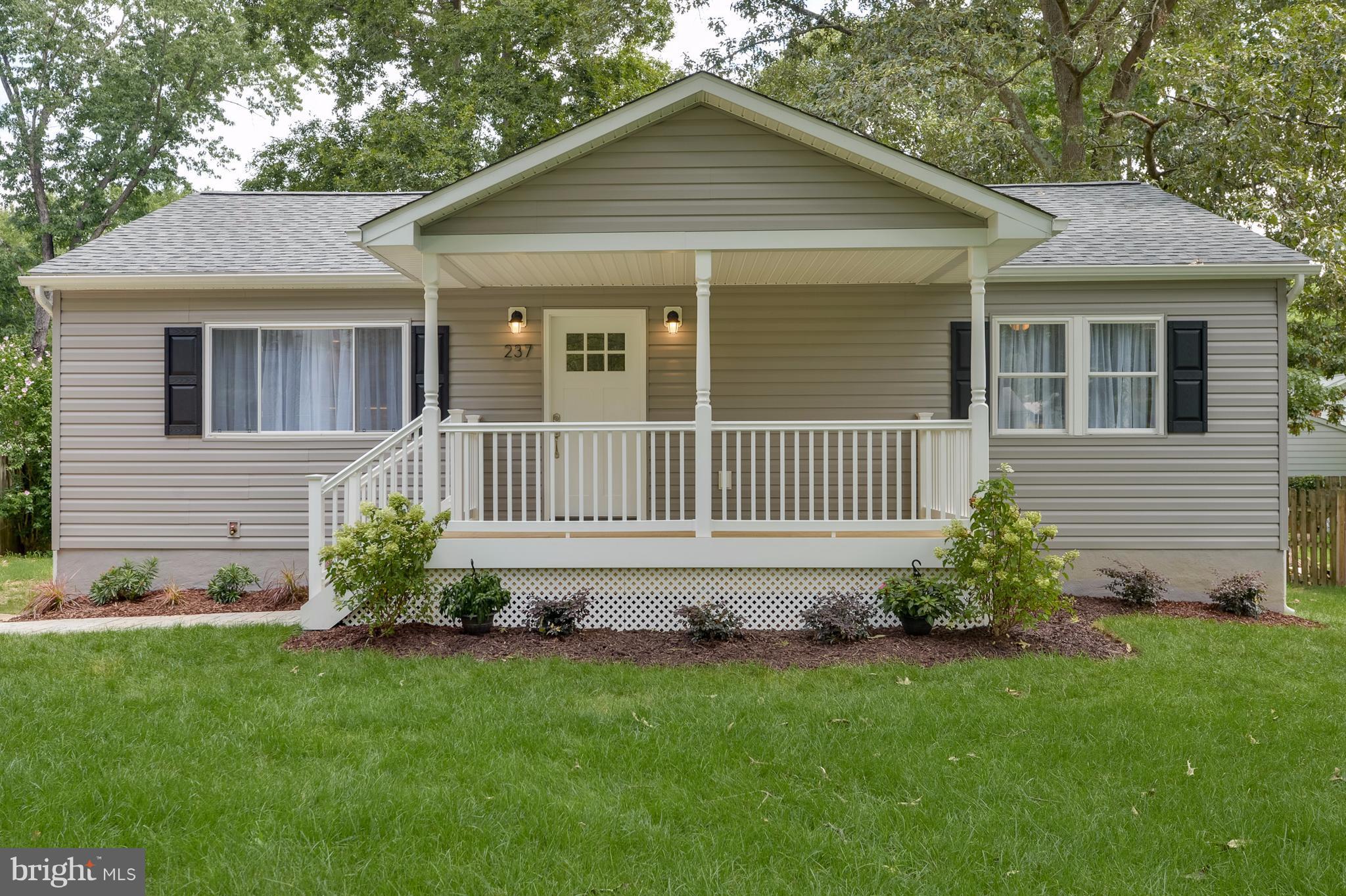 CHELSEA BEACH - Residential Lease