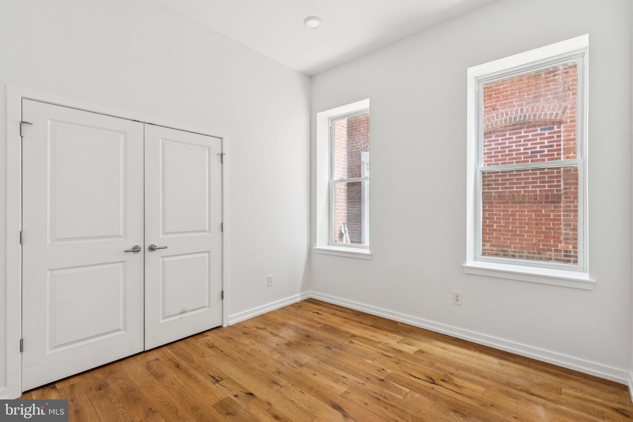 EAST KENSINGTON - Residential Lease