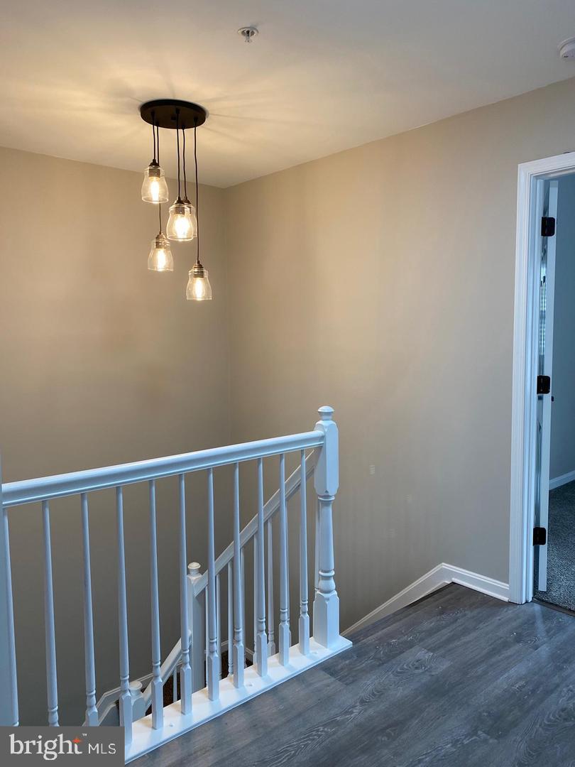 SPRING RIDGE - Residential