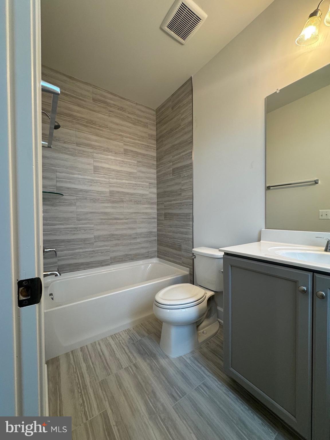 BELMONT BAY - Residential