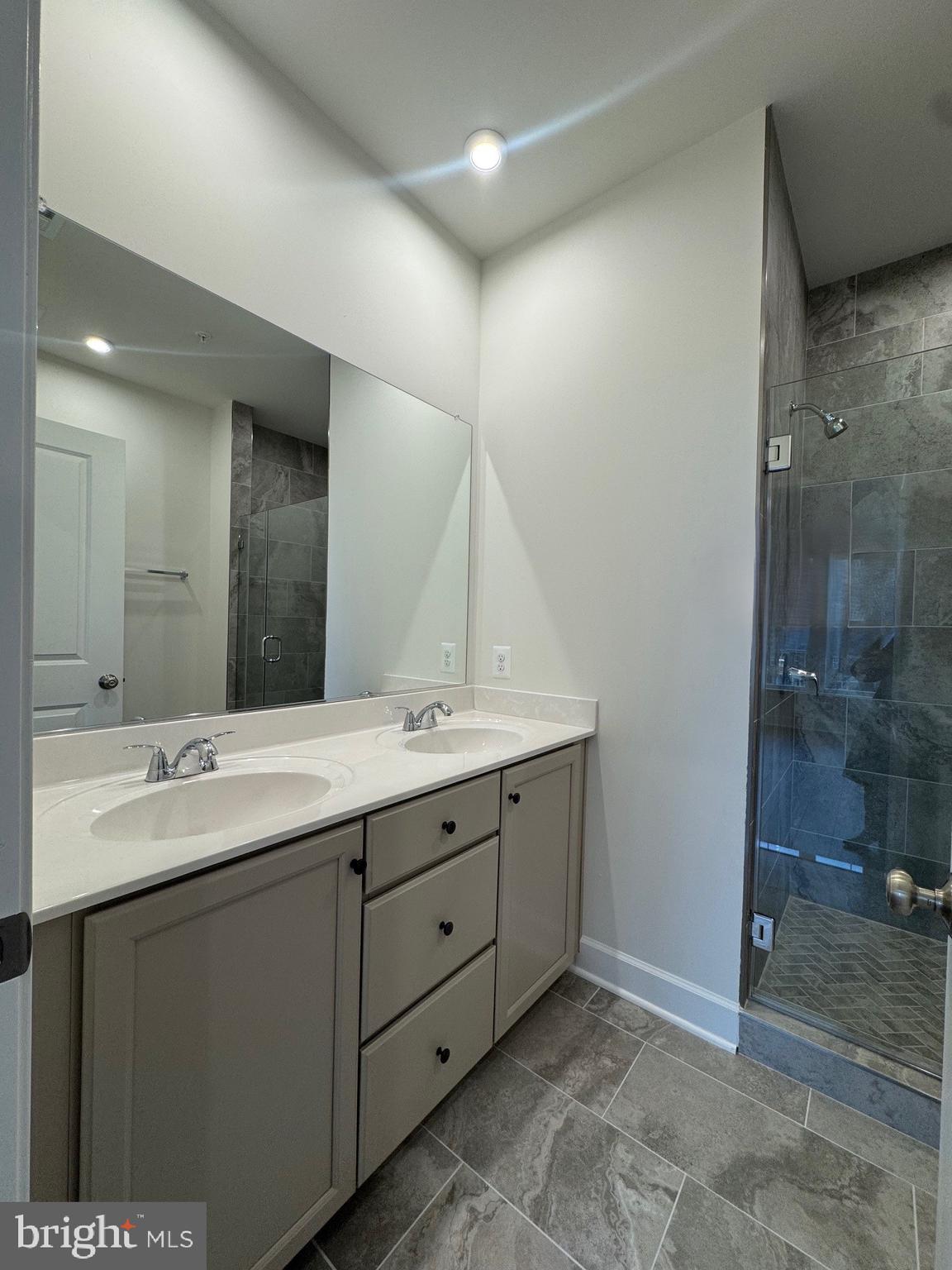 BELMONT BAY - Residential