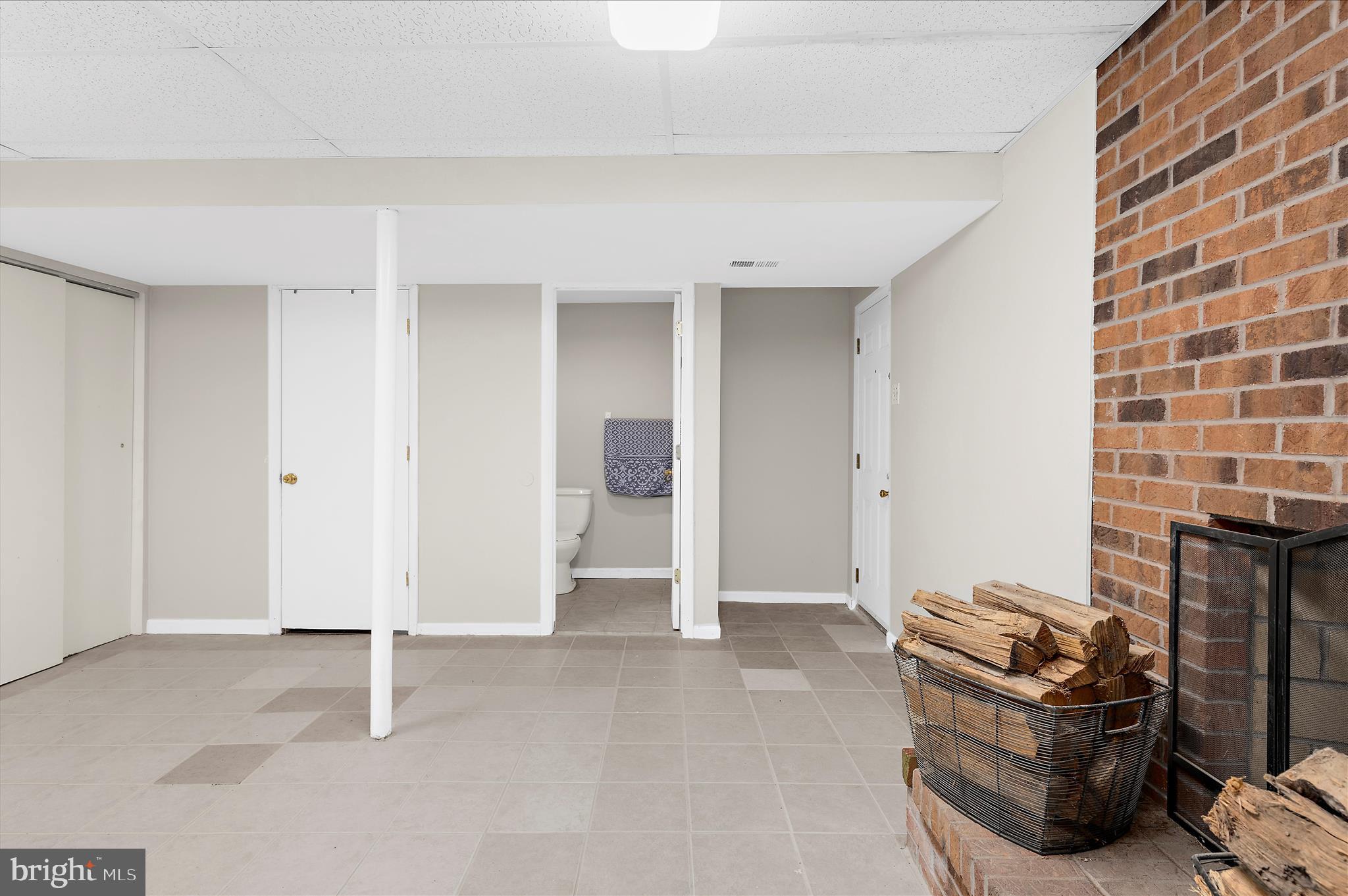 RAMBLEWOOD - Residential