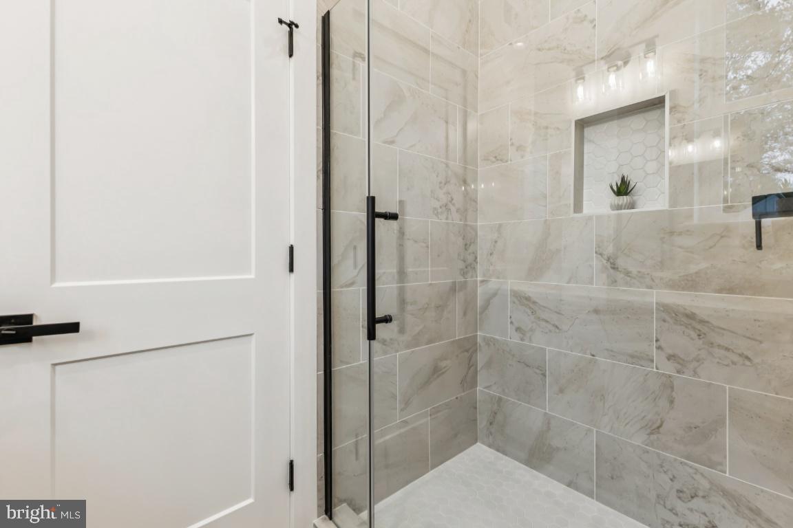 ELKWOOD - Residential