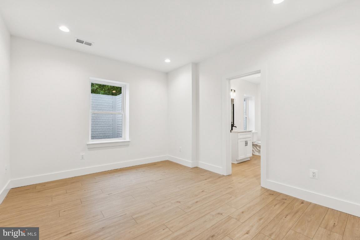 ELKWOOD - Residential