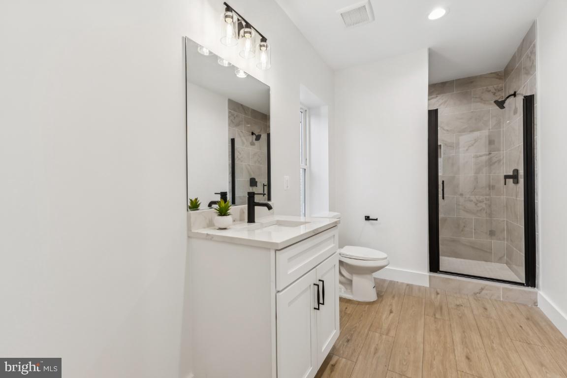 ELKWOOD - Residential