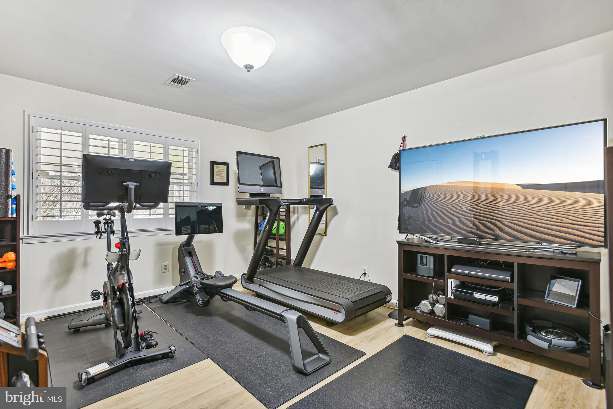 POTOMAC HUNT ACRES - Residential