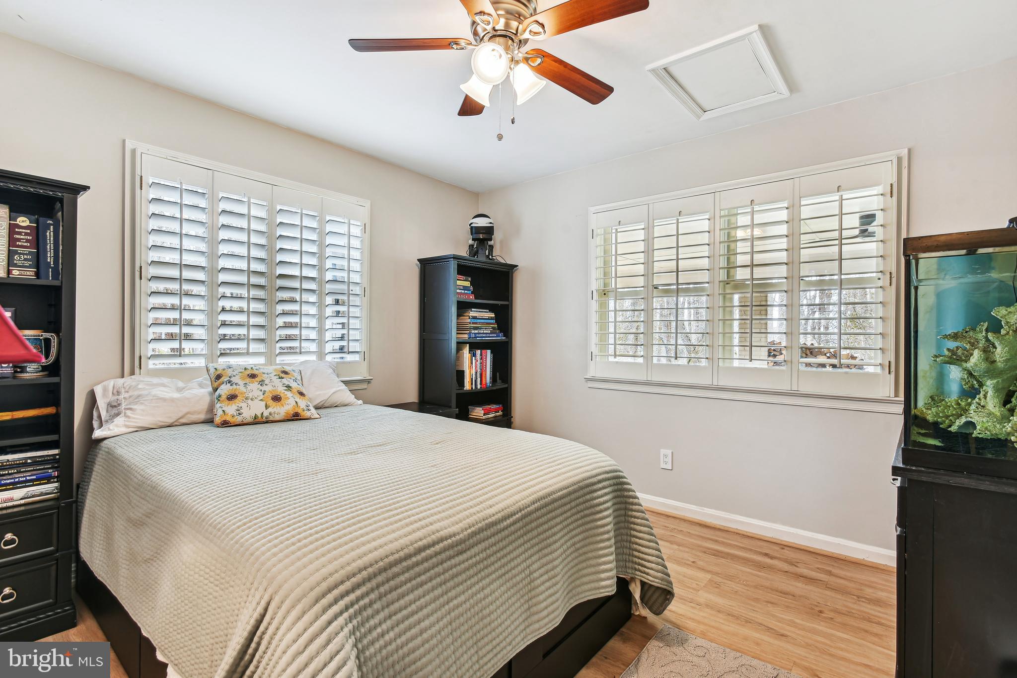 POTOMAC HUNT ACRES - Residential