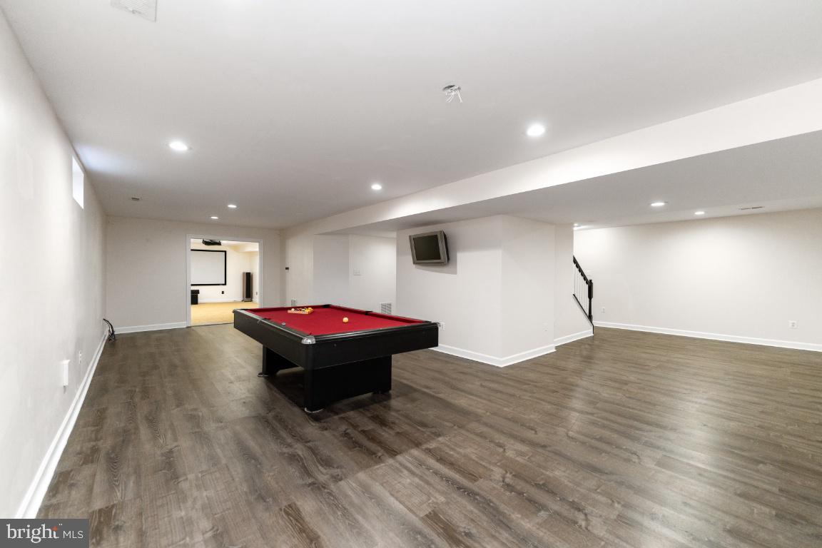 VILLAGES OF URBANA - Residential Lease