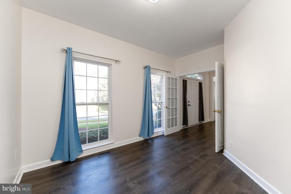 VILLAGES OF URBANA - Residential Lease