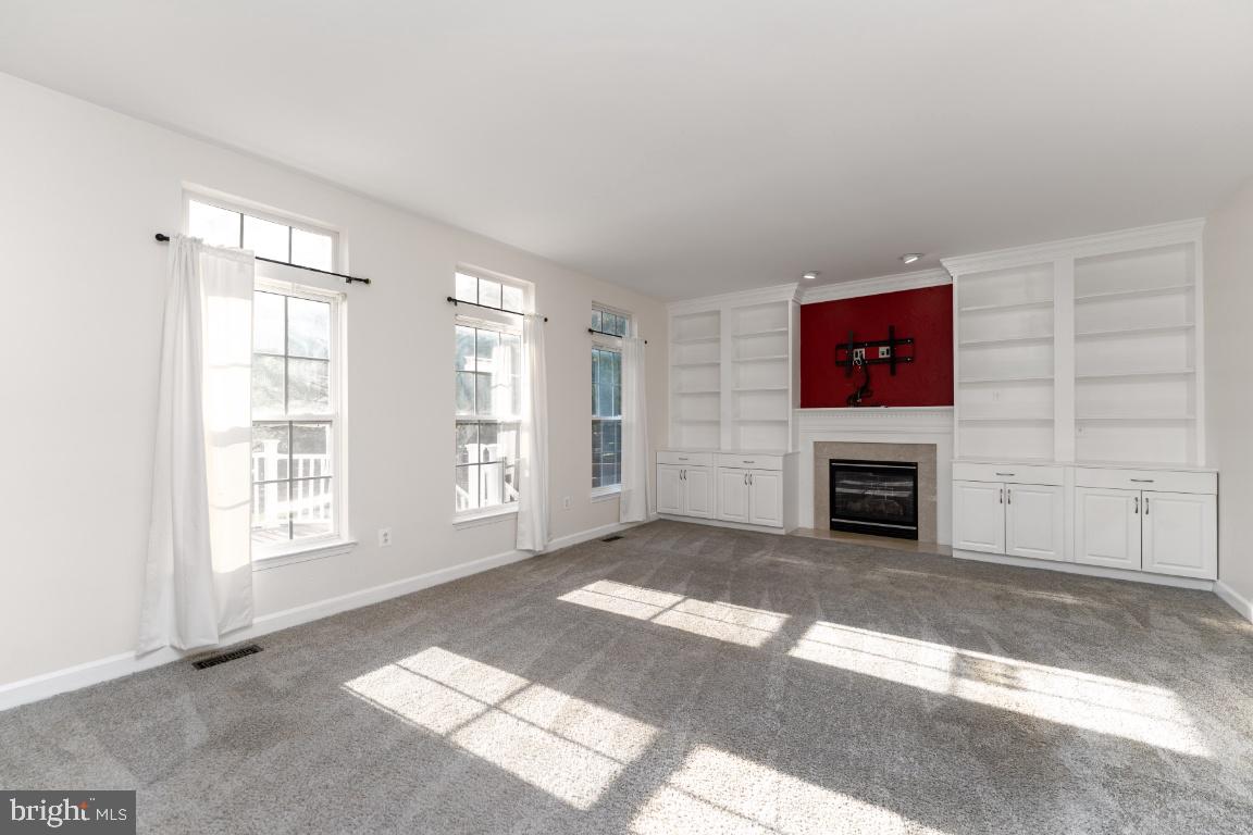 VILLAGES OF URBANA - Residential Lease