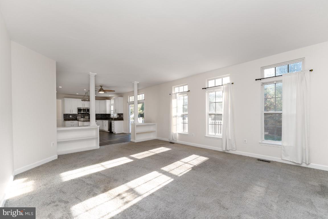 VILLAGES OF URBANA - Residential Lease