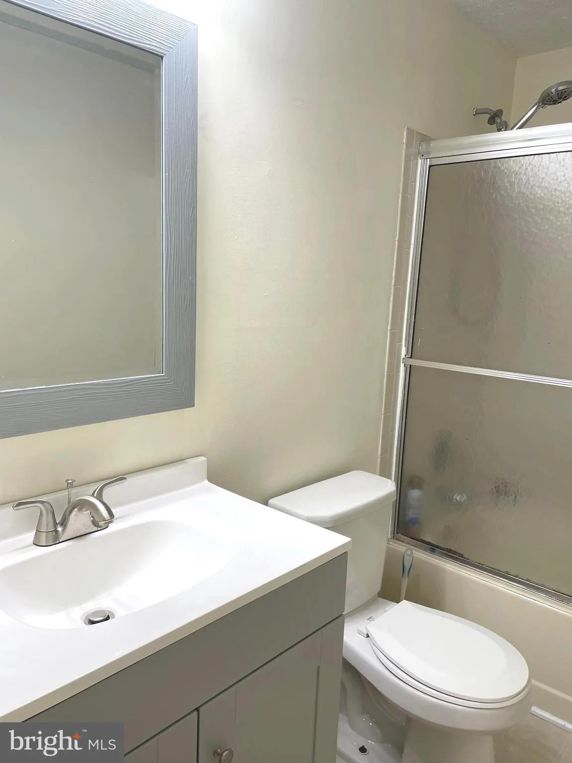 Marlton, New Jersey 08053, United States, 3 Bedrooms Bedrooms, ,2 BathroomsBathrooms,Residential,Pending,187166