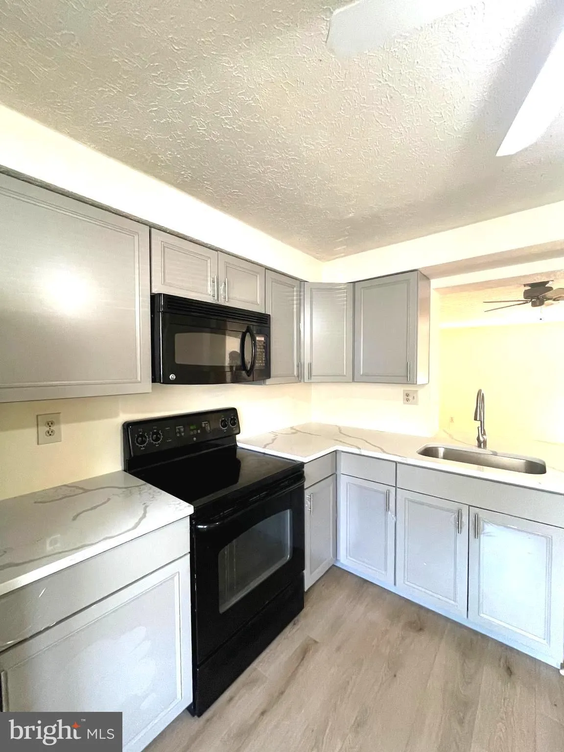 Marlton, New Jersey 08053, United States, 3 Bedrooms Bedrooms, ,2 BathroomsBathrooms,Residential,Pending,187166