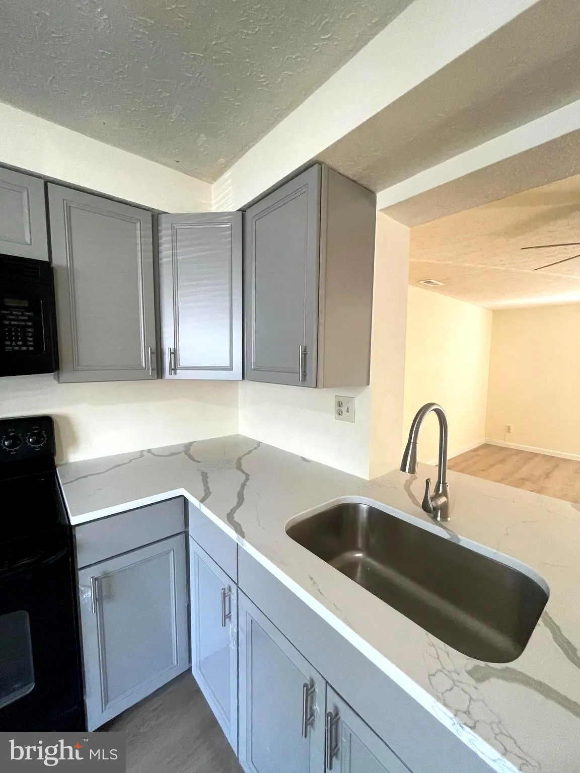 Marlton, New Jersey 08053, United States, 3 Bedrooms Bedrooms, ,2 BathroomsBathrooms,Residential,Pending,187166