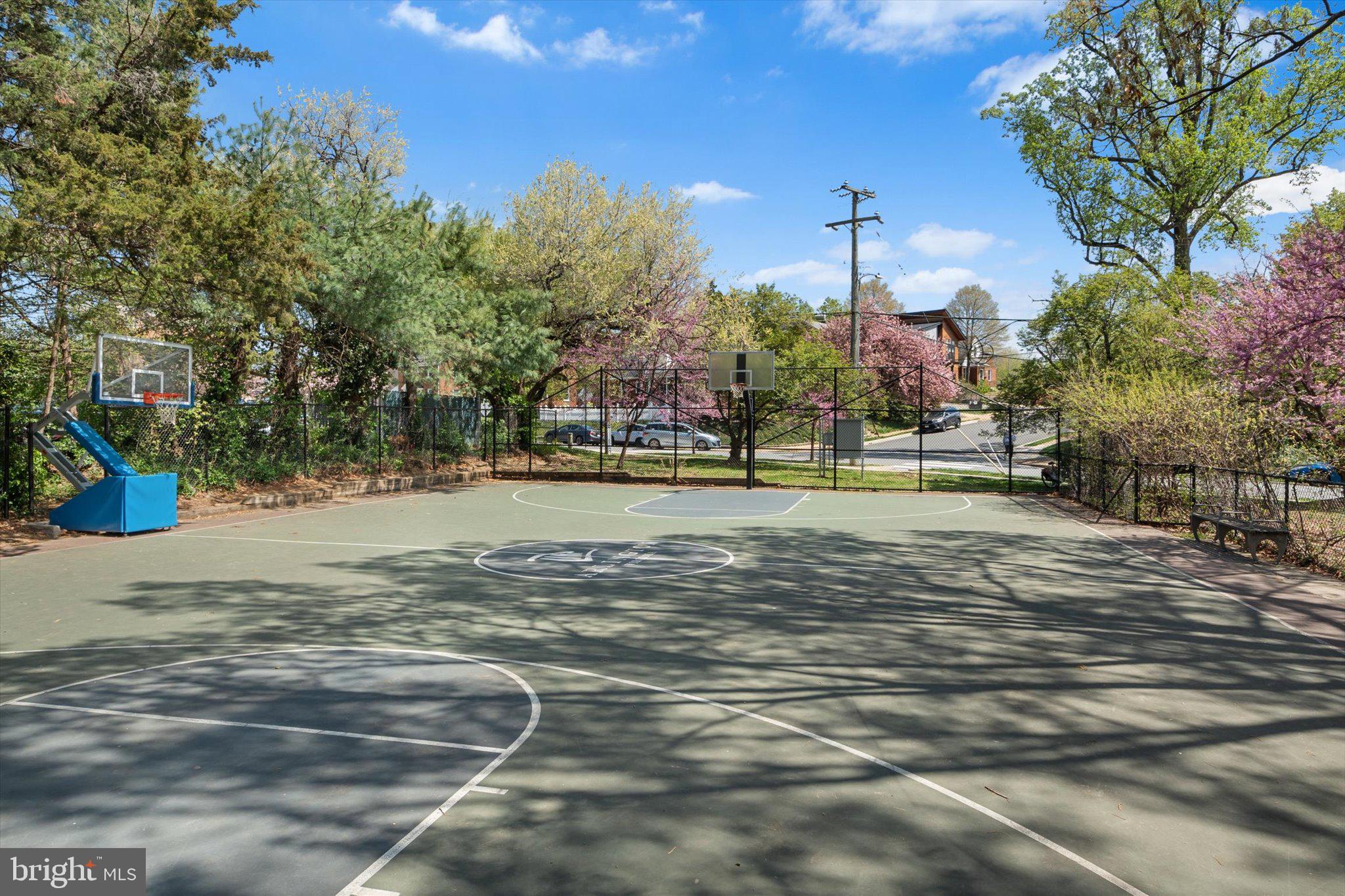 VERMONT GARDENS - Residential