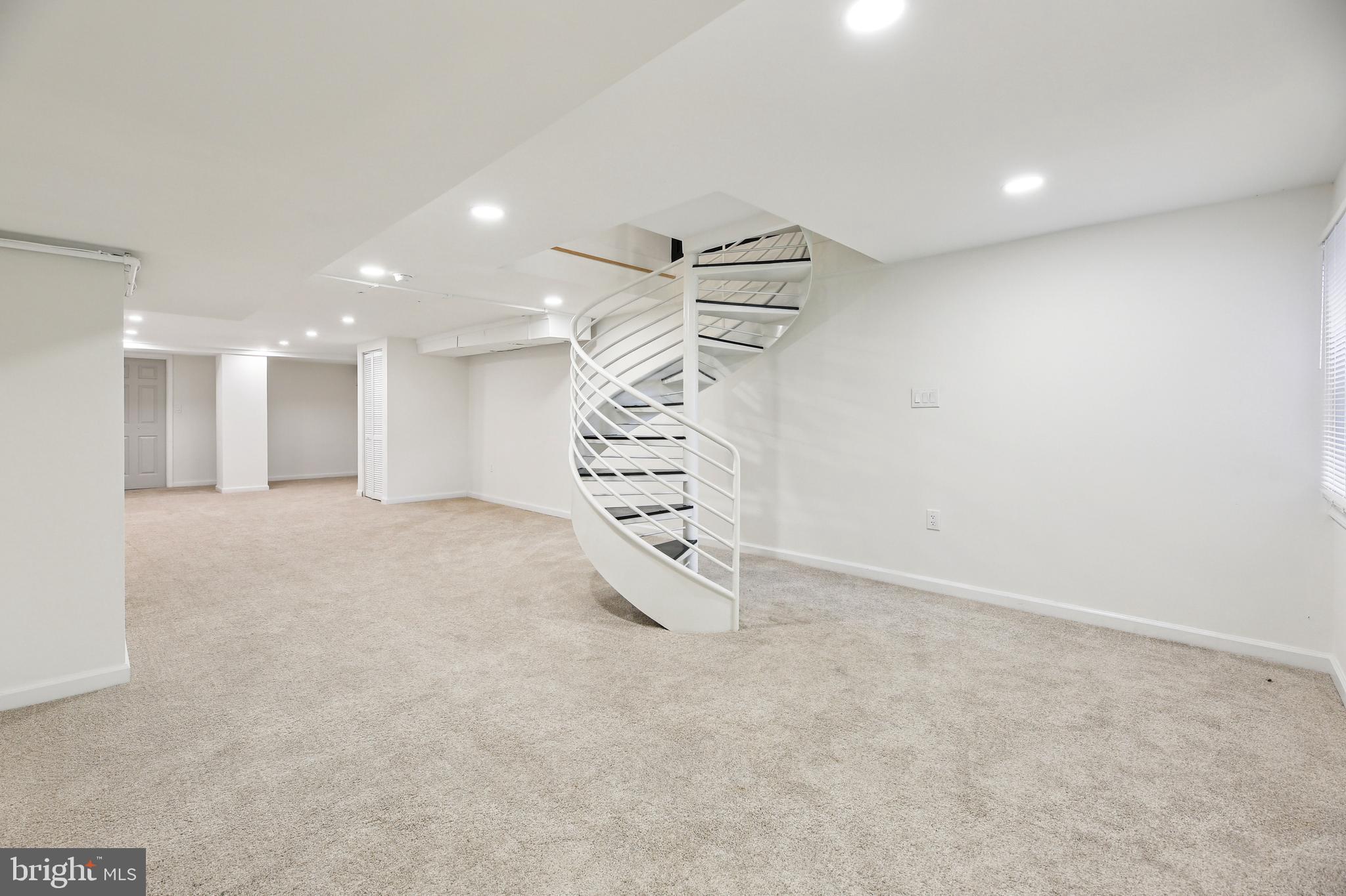 EAST BALTIMORE MIDWAY - Residential