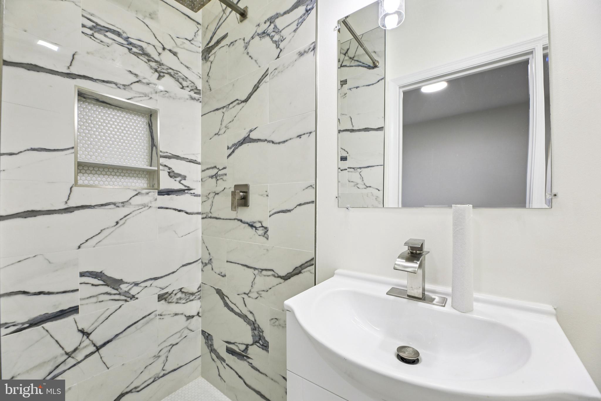 EAST BALTIMORE MIDWAY - Residential