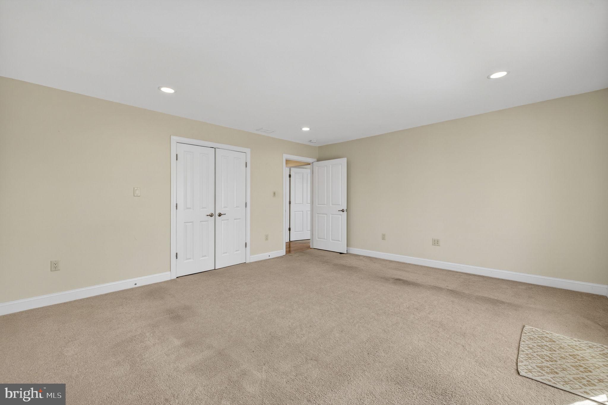 STONY POINTE - Residential