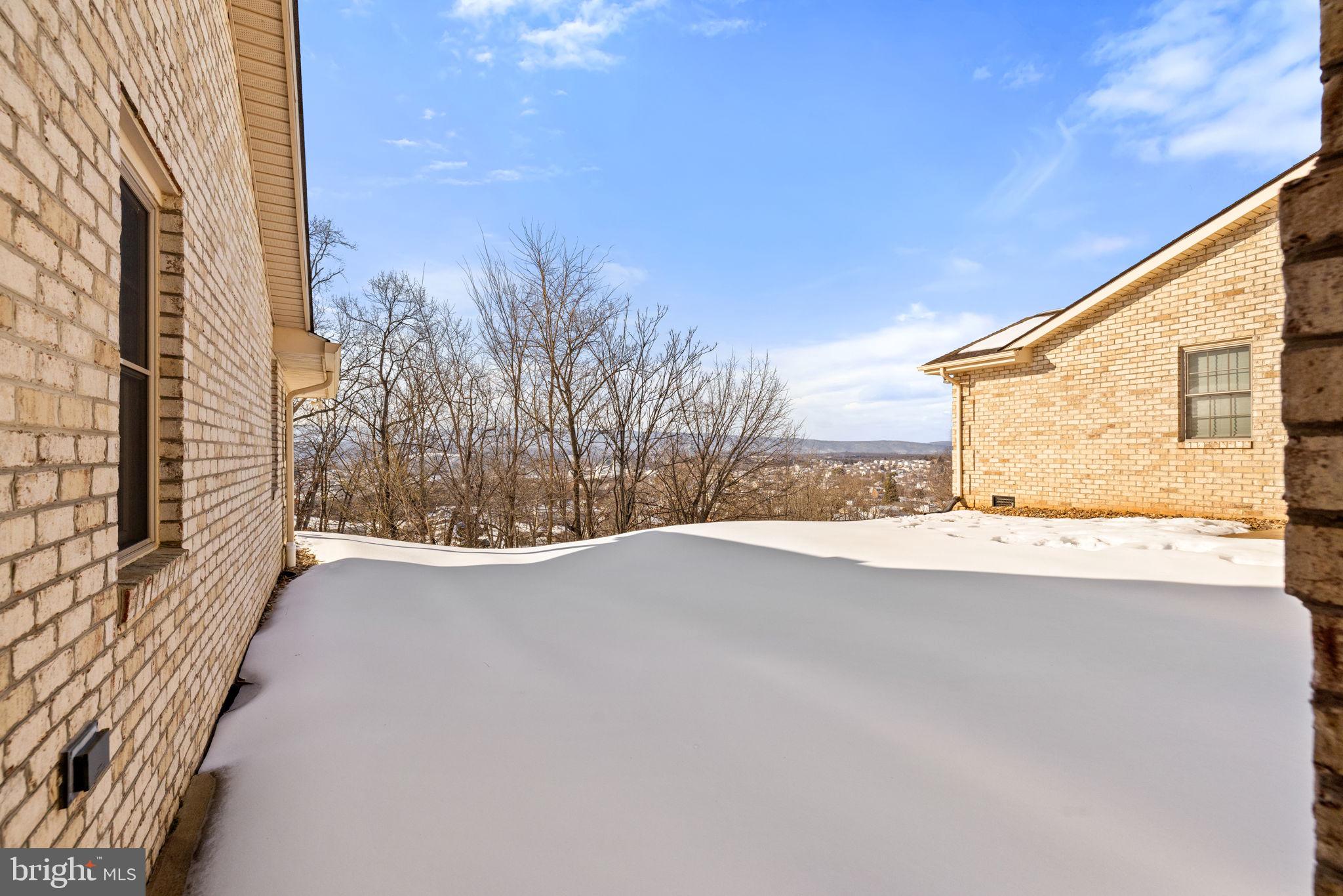 STONY POINTE - Residential